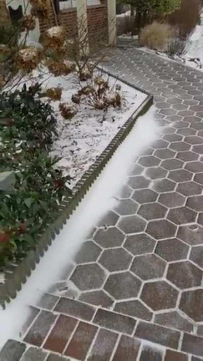 Aiolos, Gott der Winde, besten Dank für's aufräumen!