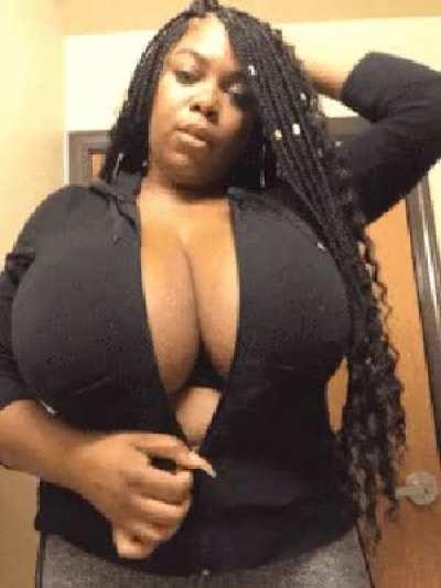 👅💦 WANNA SUCK THESE???