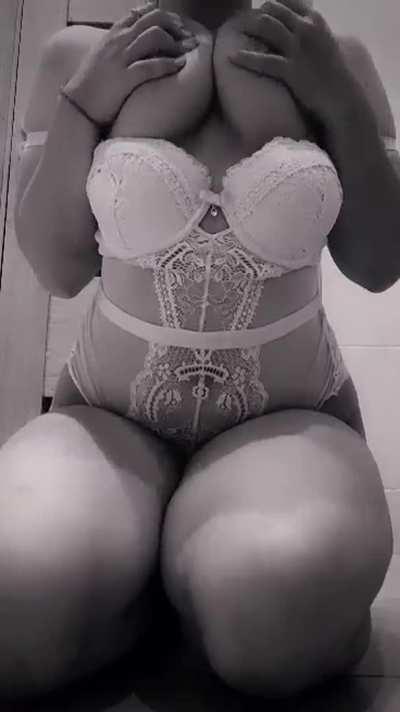 Happy Saturday night 😘