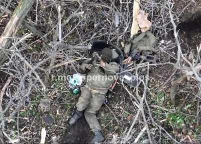 ЧВК wagner commander takes out the trash. NSFW NSFL