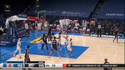 [Highlight] Moses Browb with the dagger putback dunk