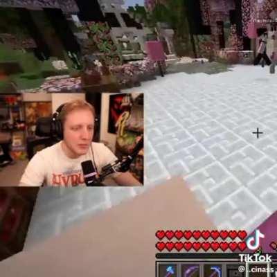 A CARA DO PHIL KKKKKKKKKK