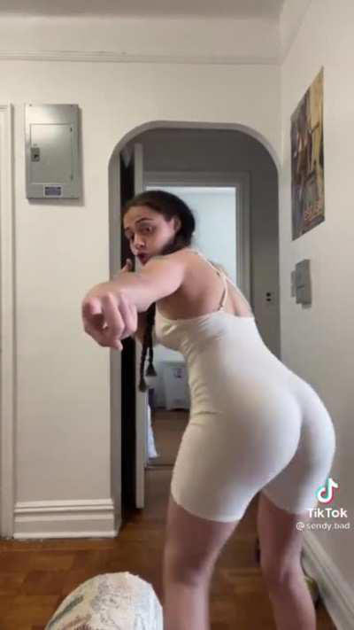 Phat ass sendy 😍😍😍🤤🤤