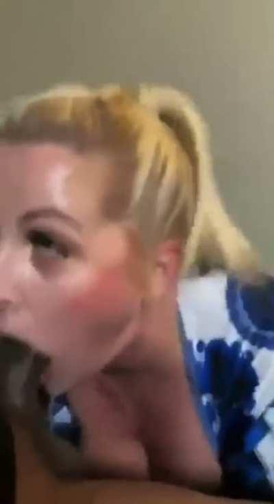 Mom of two hasn't forgotten how to throat big cocks