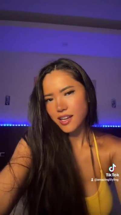 I'd mess with her all day 🥵🥵🥵