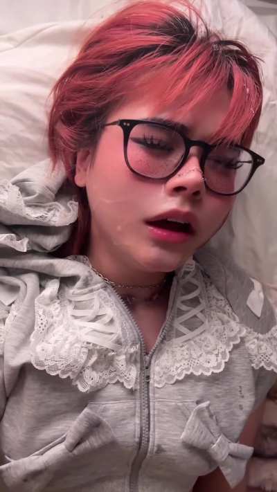 Merry Christmas guys, here's my present to you <3