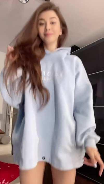 Slut craves u to grab her [ST]