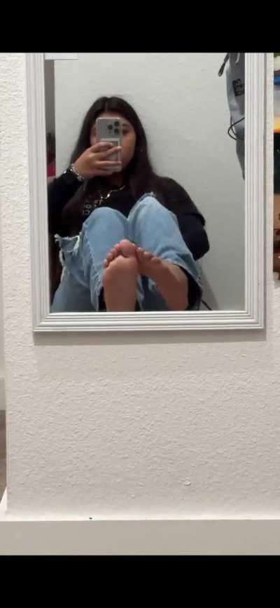 Pt.2 of Meks unseen toe scrunch 