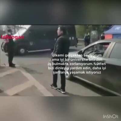 Subredditte sıkı yönetim var diye çöp giflerimi atmaya korktum ama buyrunuz.