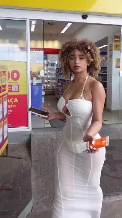 Chiara P (@kiarapeachlegit)