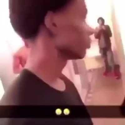 Fight didn’t even last a second 😭😭😭