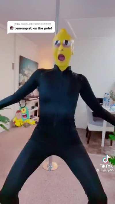 Blursed Lemongrab