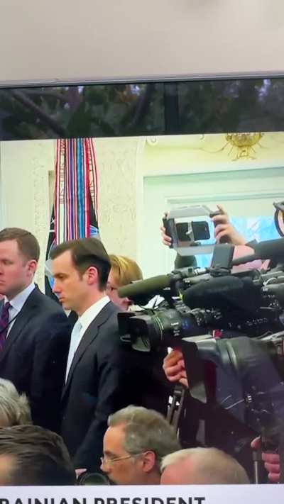 WTF is this? Some type of camera or sensor? during Trump / Zelensky meeting