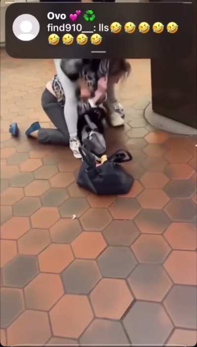 Group of teenagers attacks woman at L'Enfant Plaza Metro Station