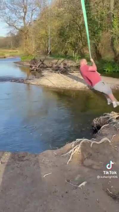 Enquanto isso, o Luba aproveitando as férias dele