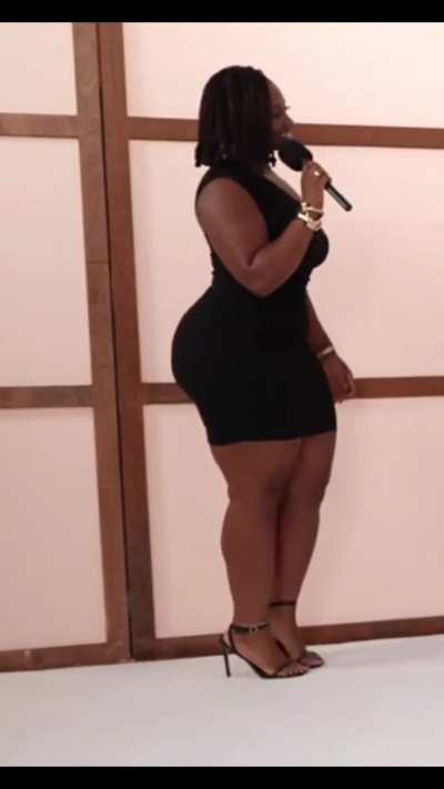 Alright, let’s settle this debate once and for all: 👙 vs 👕