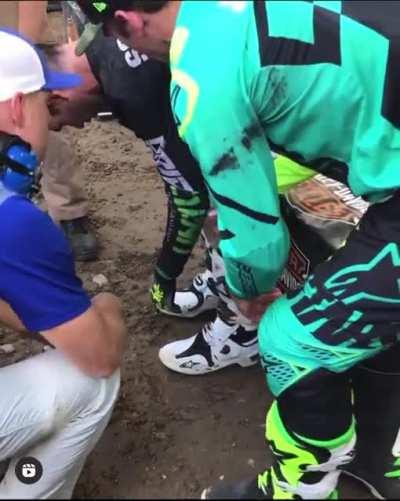 Dispensing some hard won knowledge and helping a brother out