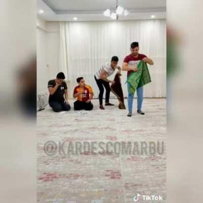 Allah iman etmeyen pirzola olr🇵🇰🇵🇰