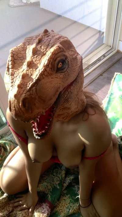 (19) Would you like to play with a Thai dino? 🦖🥰