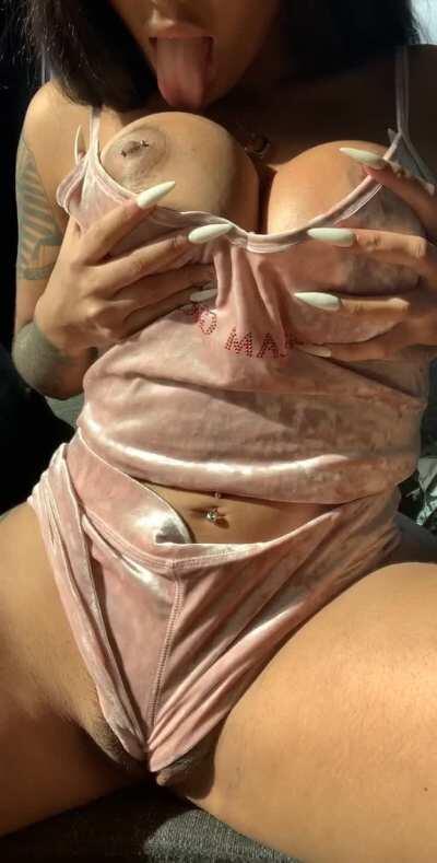 Check Comment For Her Free Premium Content NOV20 updated👇👇