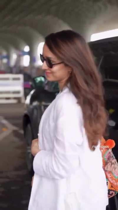 Shraddha spotted at the airport