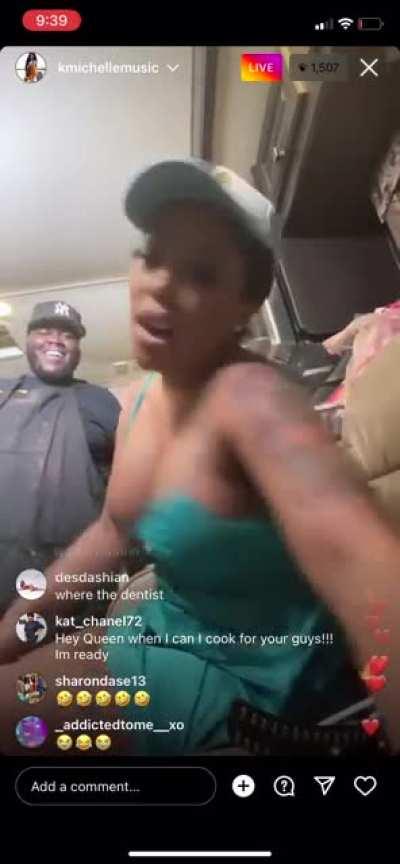 Cuh she kno what she be doing on them lives