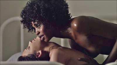 [Topless] Kaitlyn Leeb AKA Kaitlyn Wong & Tenika Davis in Wrong Turn 4: Bloody Beginnings (2011)