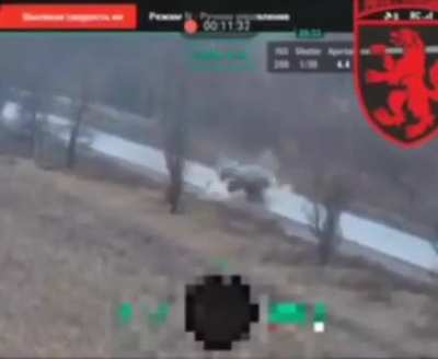 Russian soldiers heard an incoming Ukrainian FPV drone and decided to freeze in place in the hope that the pilot would not notice them.