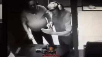 idiot tests his gun by shooting his hand