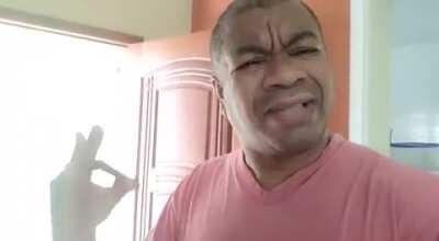 Infelizmente realidade absurda do morador de comunidade!