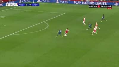 Saliba's tight space calmness & control
