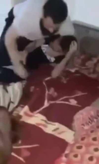 Cutting someone else’s beard is a great idea