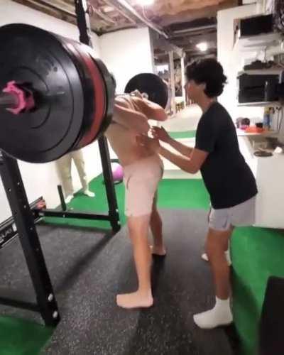 WCGW dropping the bar when you have a spotter