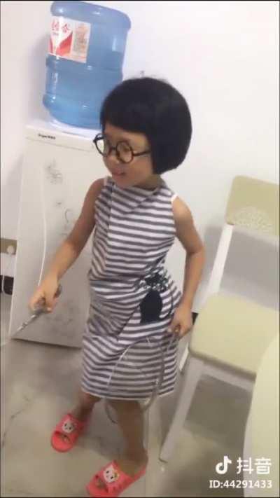 Was searching for Chinese videos to practice my Mandarin and discovered this gem...