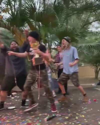 Sick trick bro (Reupload forgot to reply to bot)