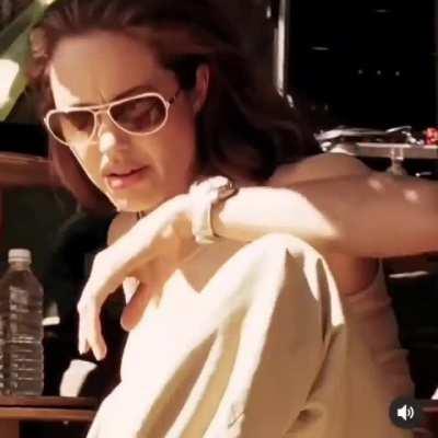 Angelina Jolie in Mr. and Mrs. Smith