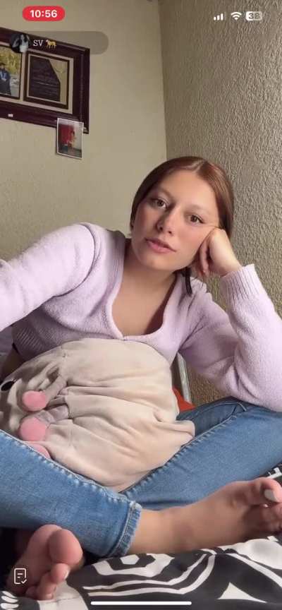 Sabrina Vasquez @itsavaro anyone have more of her?