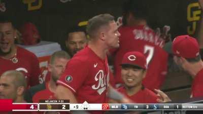 [Highlight] JONATHAN INDIA TAKES MELANCON DEEP TO PUT THE REDS UP IN THE 9TH!