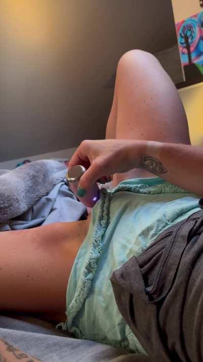 Love the mornings when we wake up and masturbate while talking dirty to each other until we cum 💦❤️😍 Have a happy and safe 4th of July. 