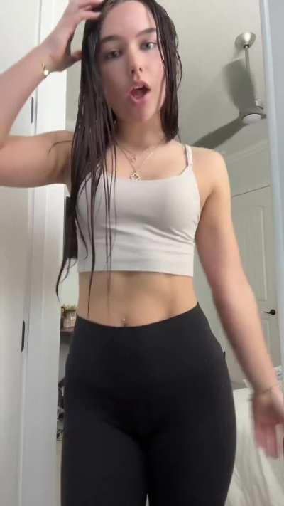 TikTok: @elliespam229