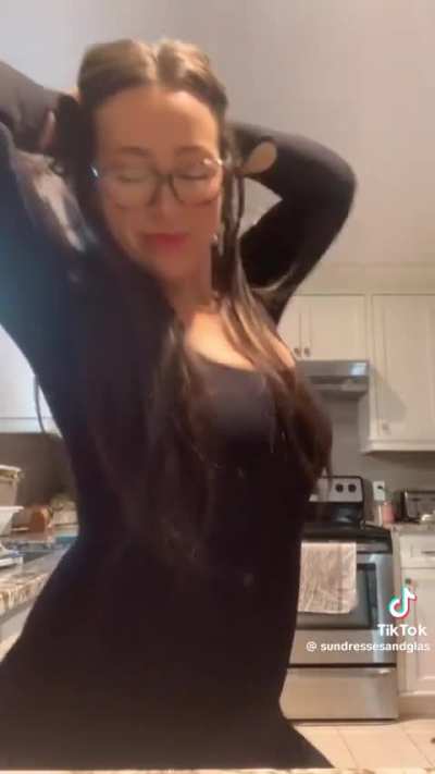 TikTok MILF Legend: Sweet Dana @sweetsundresses
