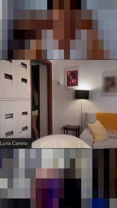 When you don't wear pants for the Zoom meeting and forget to pause your camera 🤣