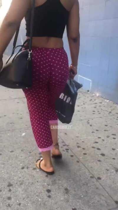 Such a bootylicious piece of ass