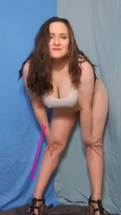 Showing off pokies while bending down to give you a great view!