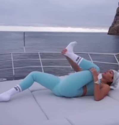 She's Flexible as well 🥵🍑