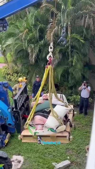 Chads, have you ever been awakened from a nap like this?