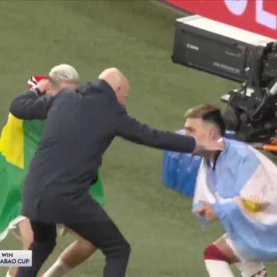 Ten Hag, Antony and Martinez Celebration [Great Dance]