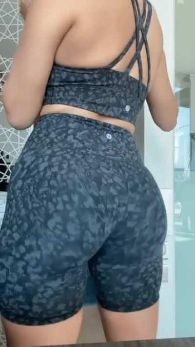 Amber Rose 🍑 (Slow mo)