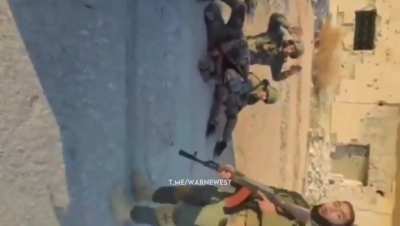 HTS(formerly Alqaeda) executing 5 SAA soldiers on camera | VERY GRAPHIC