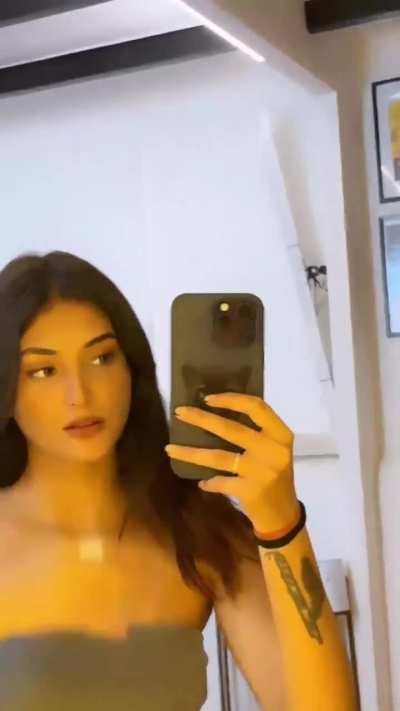 Ahh Randi 💦Aditi tripathi 💦👅 always makes me feel wild no matter in which i could fall into sleep on bed , always makes cock boner whenever she uploads such erotic pics.